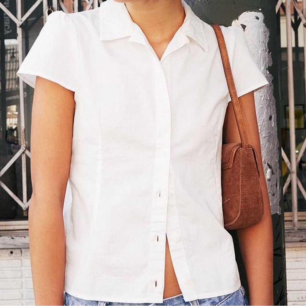 BRANDY MELVILLE NEW White Button Down Top